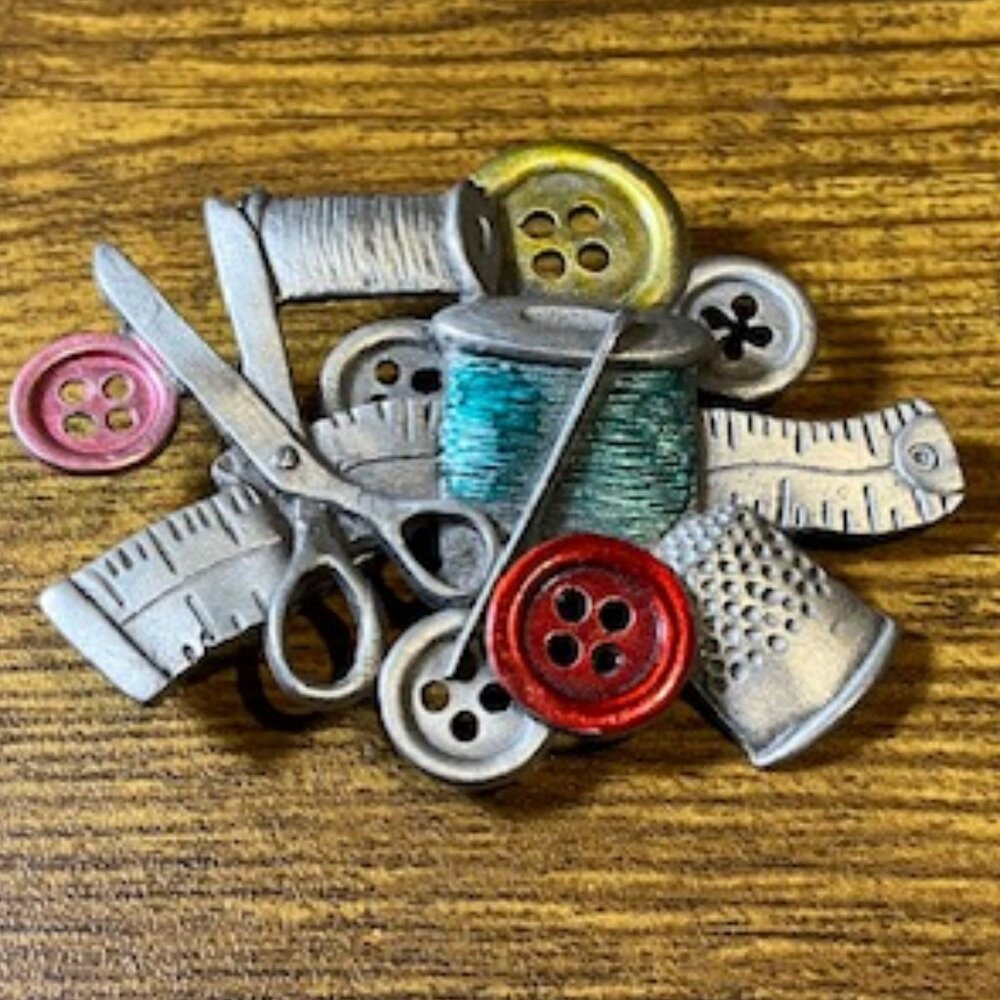 Spoon Pewter Seamstress‎ Brooch #4134 Sewing Kit Themed 2"x2.5" Multicolored